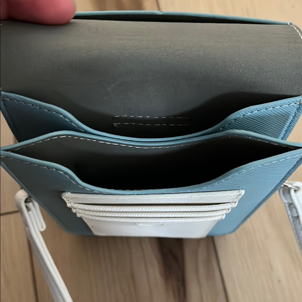 Harper Blue and White Crossbody Bag - Picture 3 of 6